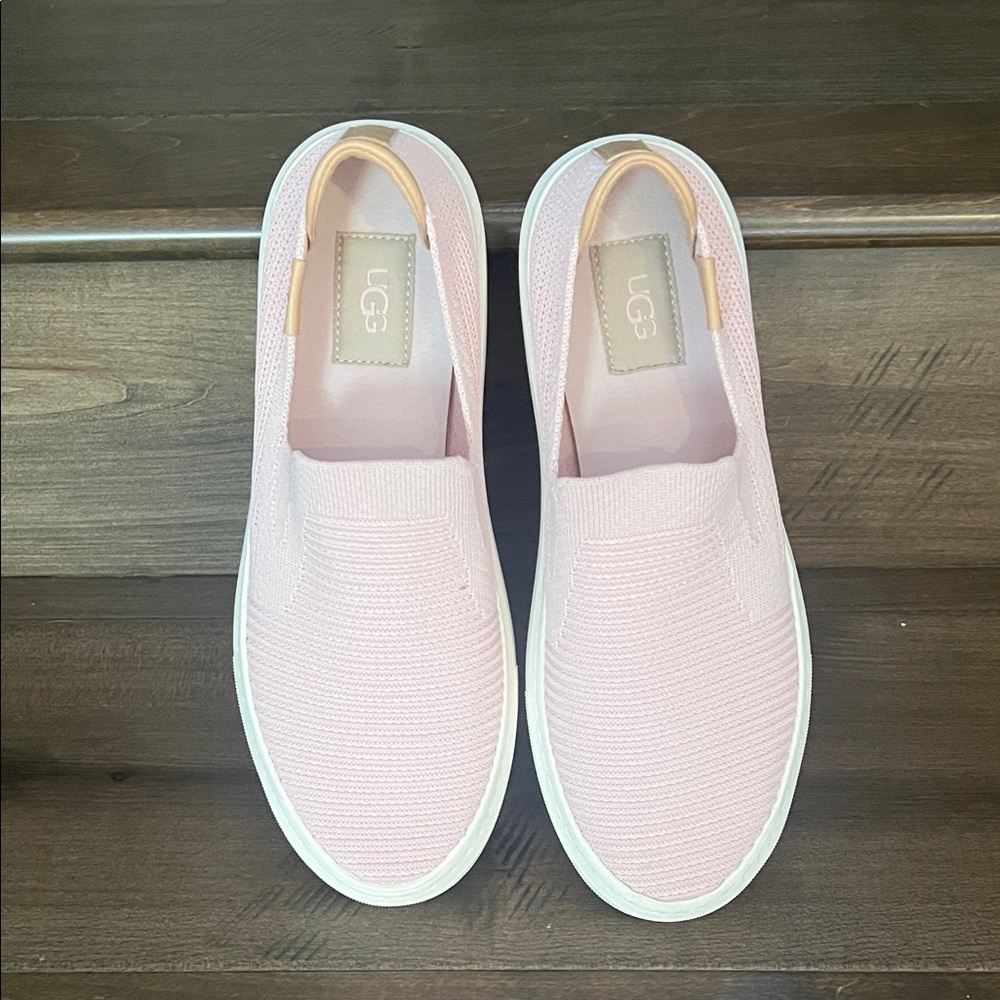 UGG Women’s Light Pink Slip-On Knit Flats